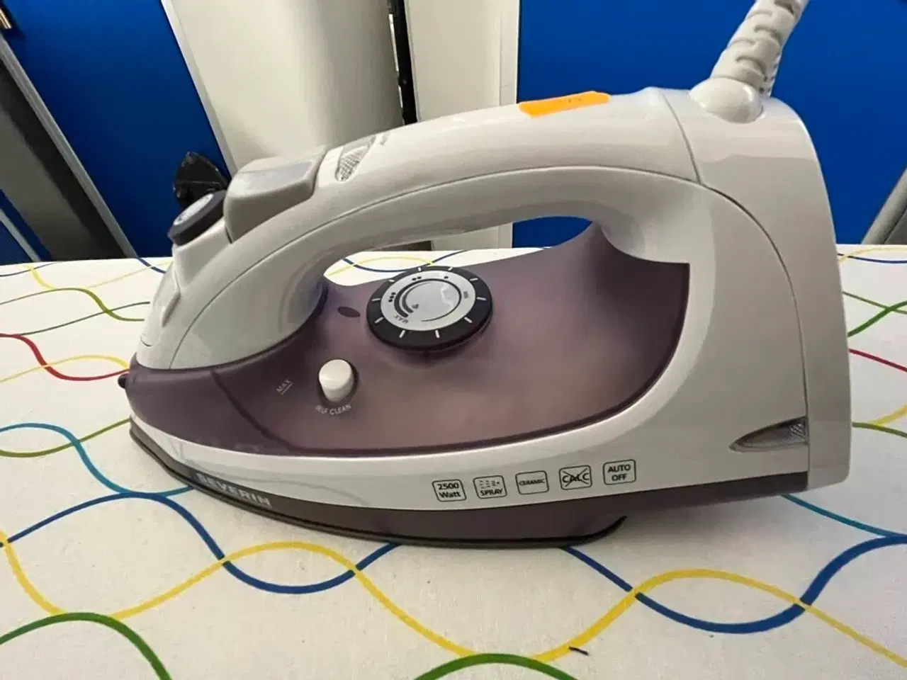 Billede 3 - Strygejern SEVERIN og Strygebrædt