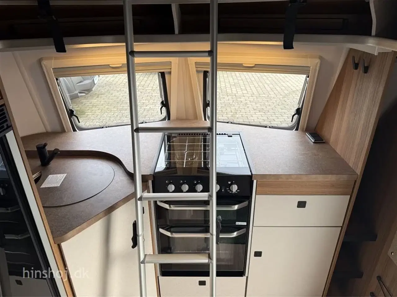 Billede 3 - 2026 - Eriba Touring 620 Legend kult vogn fra Eriba med sovetag fra Hinshøj Caravan