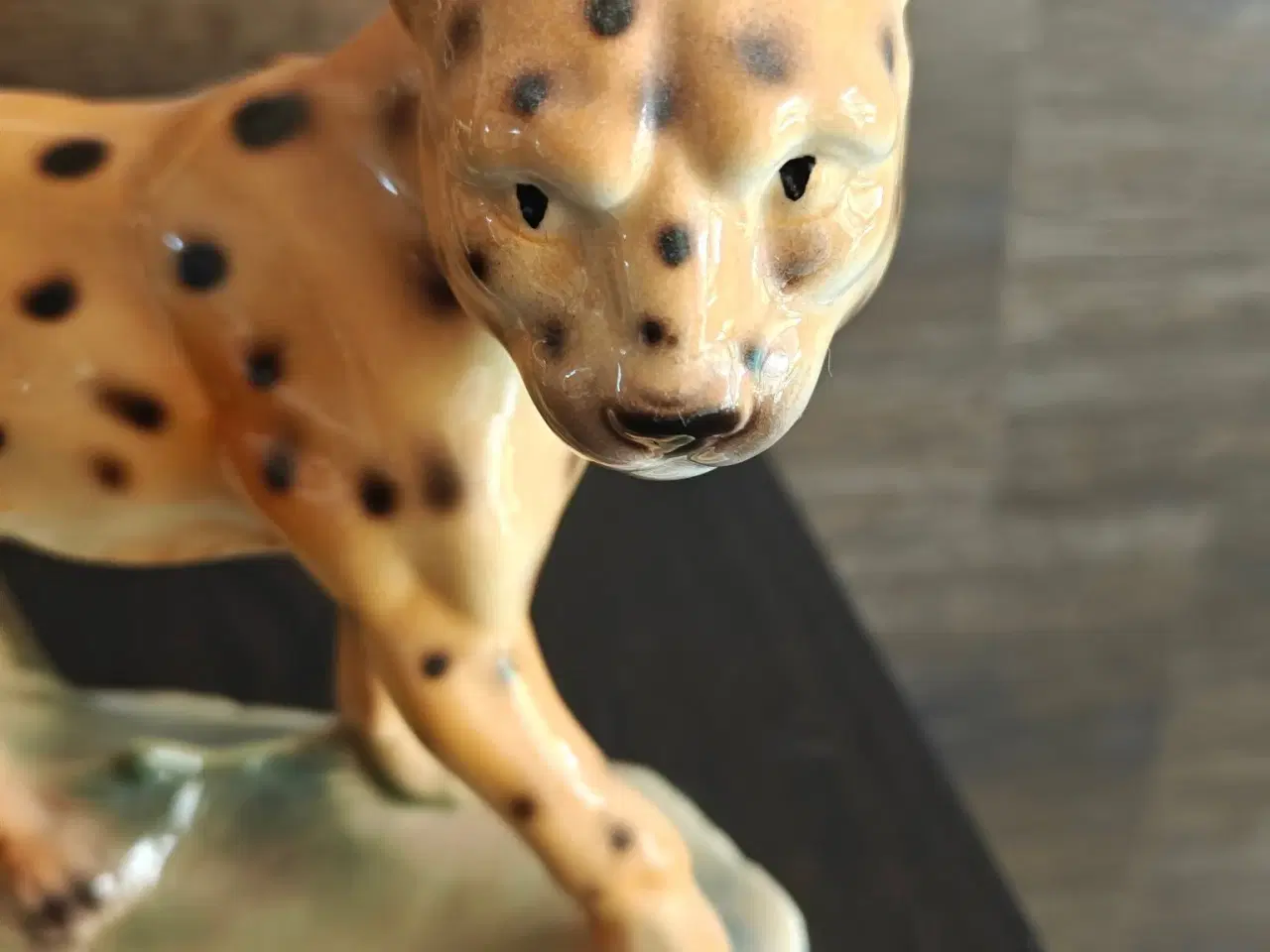 Billede 8 - Leopard porcelæns figur