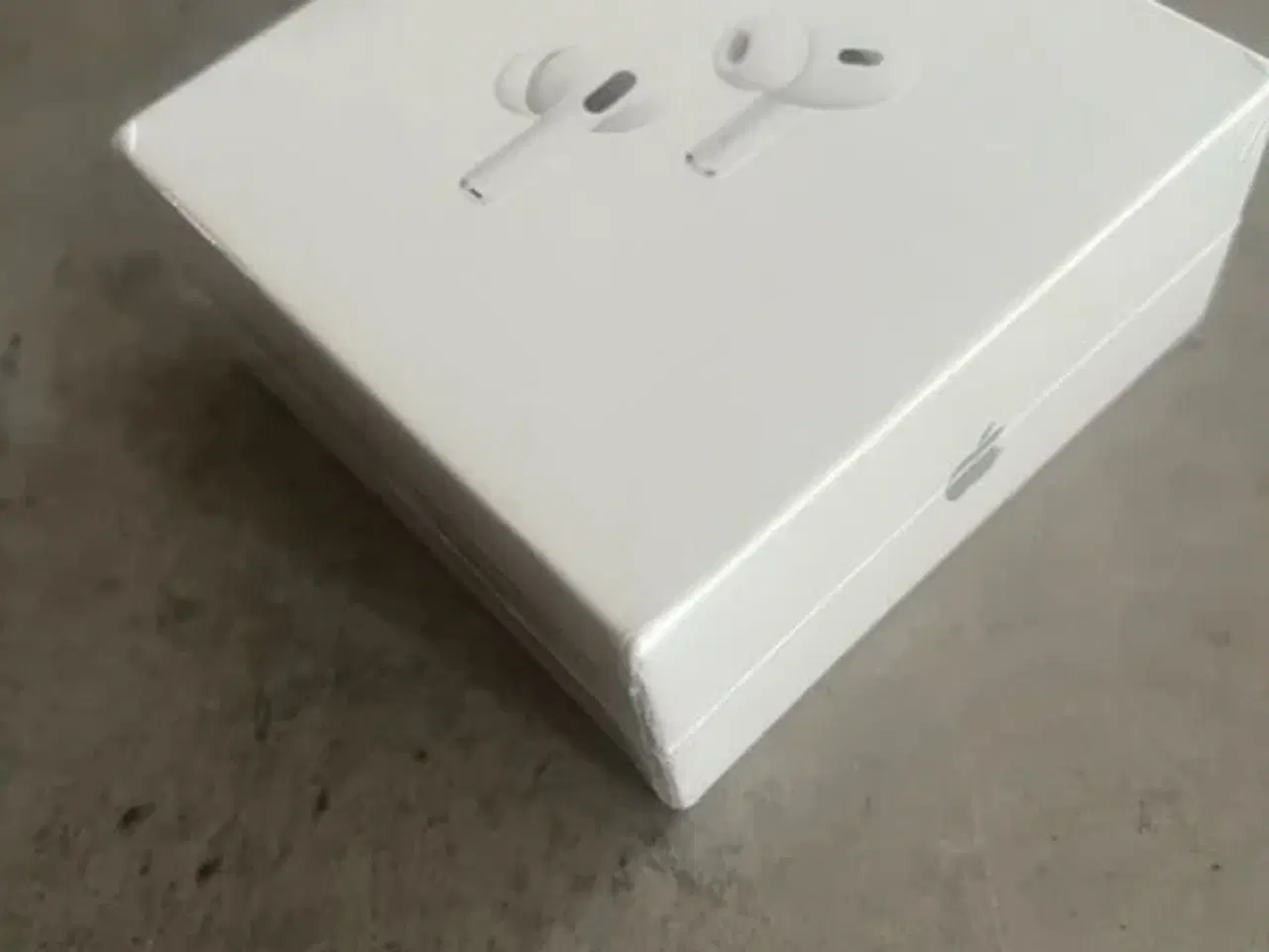 Billede 4 - Helt nye Air pods pro gen 2 med kvittering!