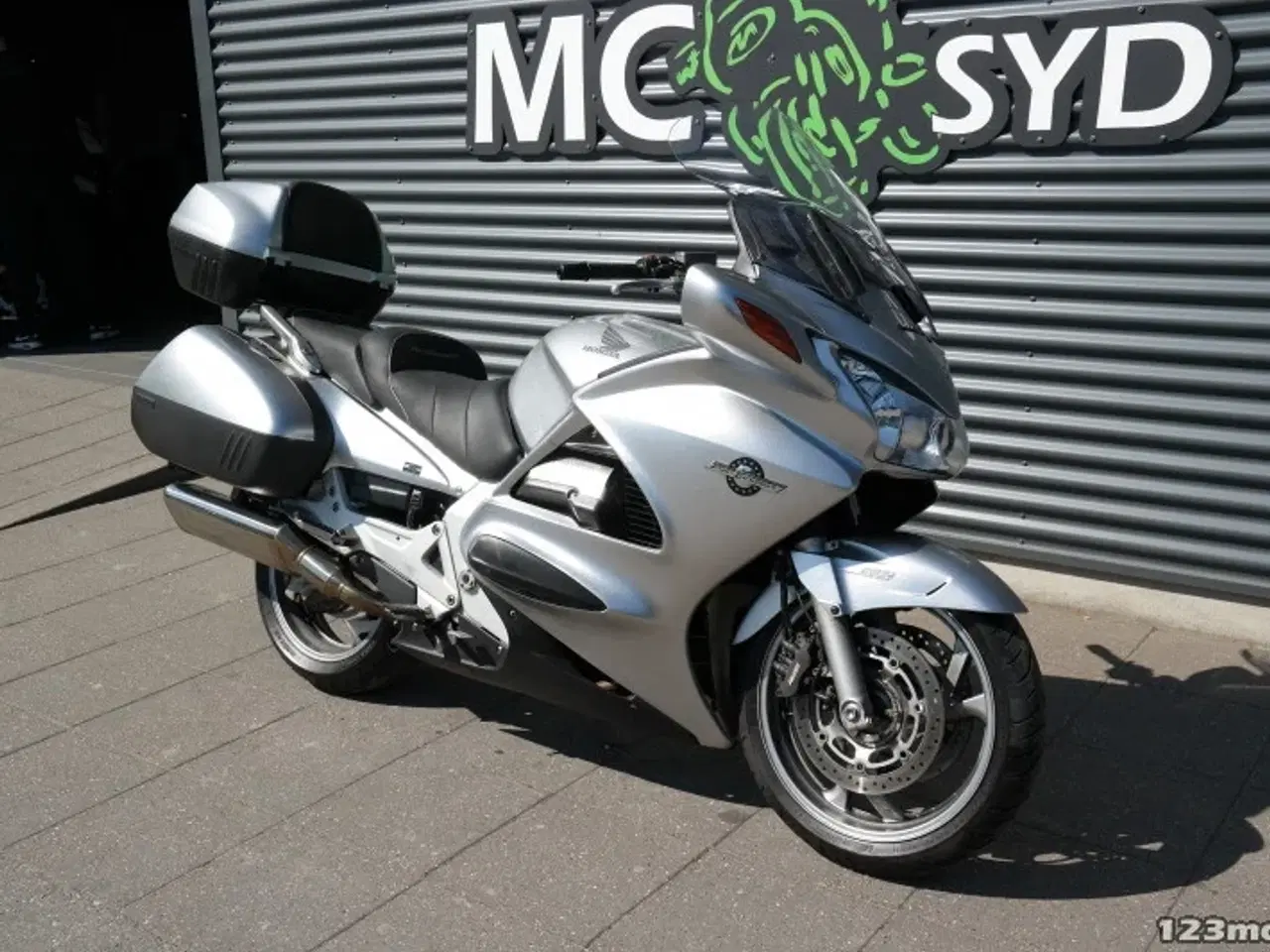 Billede 2 - Honda ST 1300 Pan European MC-SYD       BYTTER GERNE