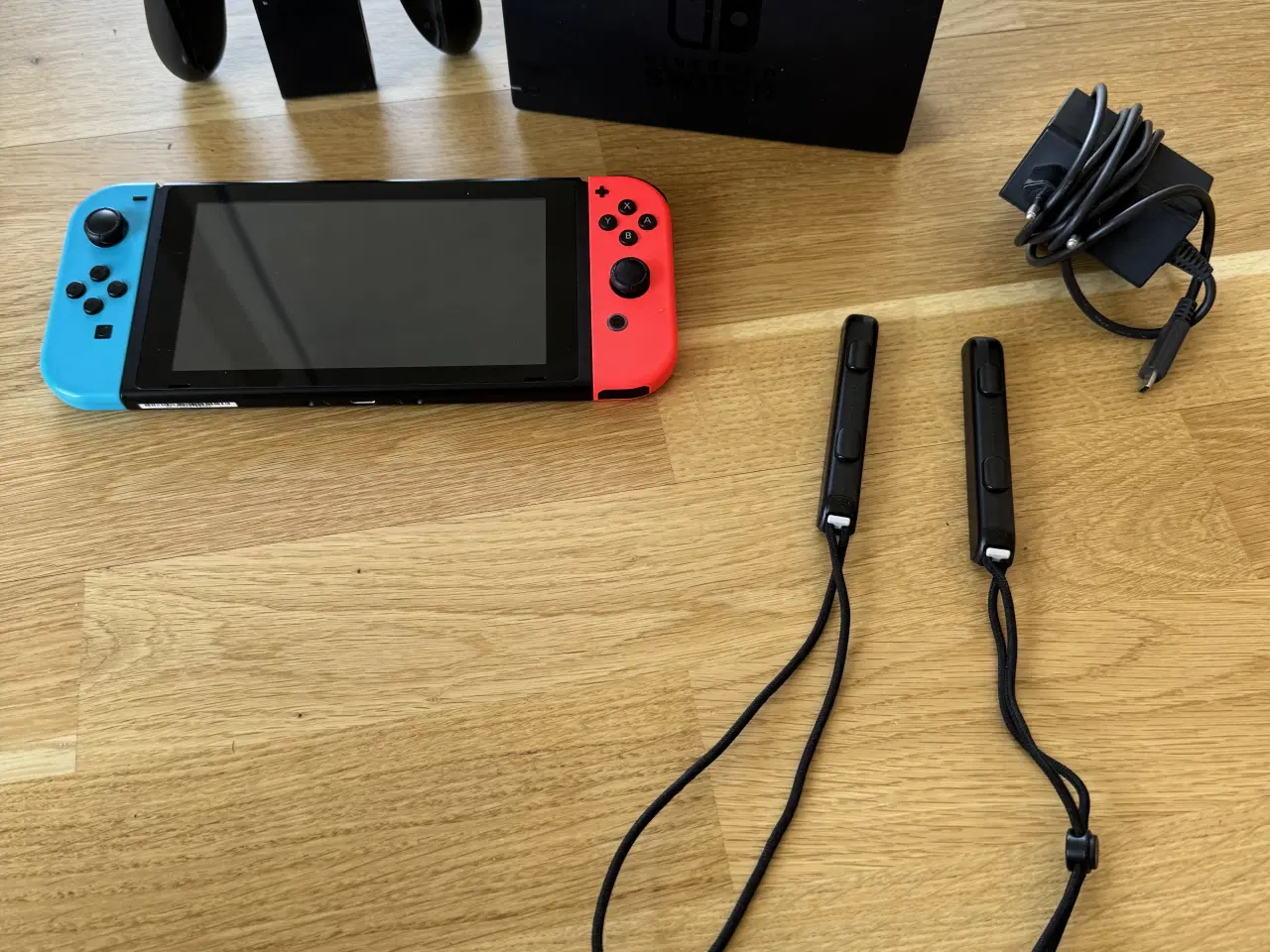 Billede 2 - Nintendo Switch – komplet sæt og klar til brug 🎮