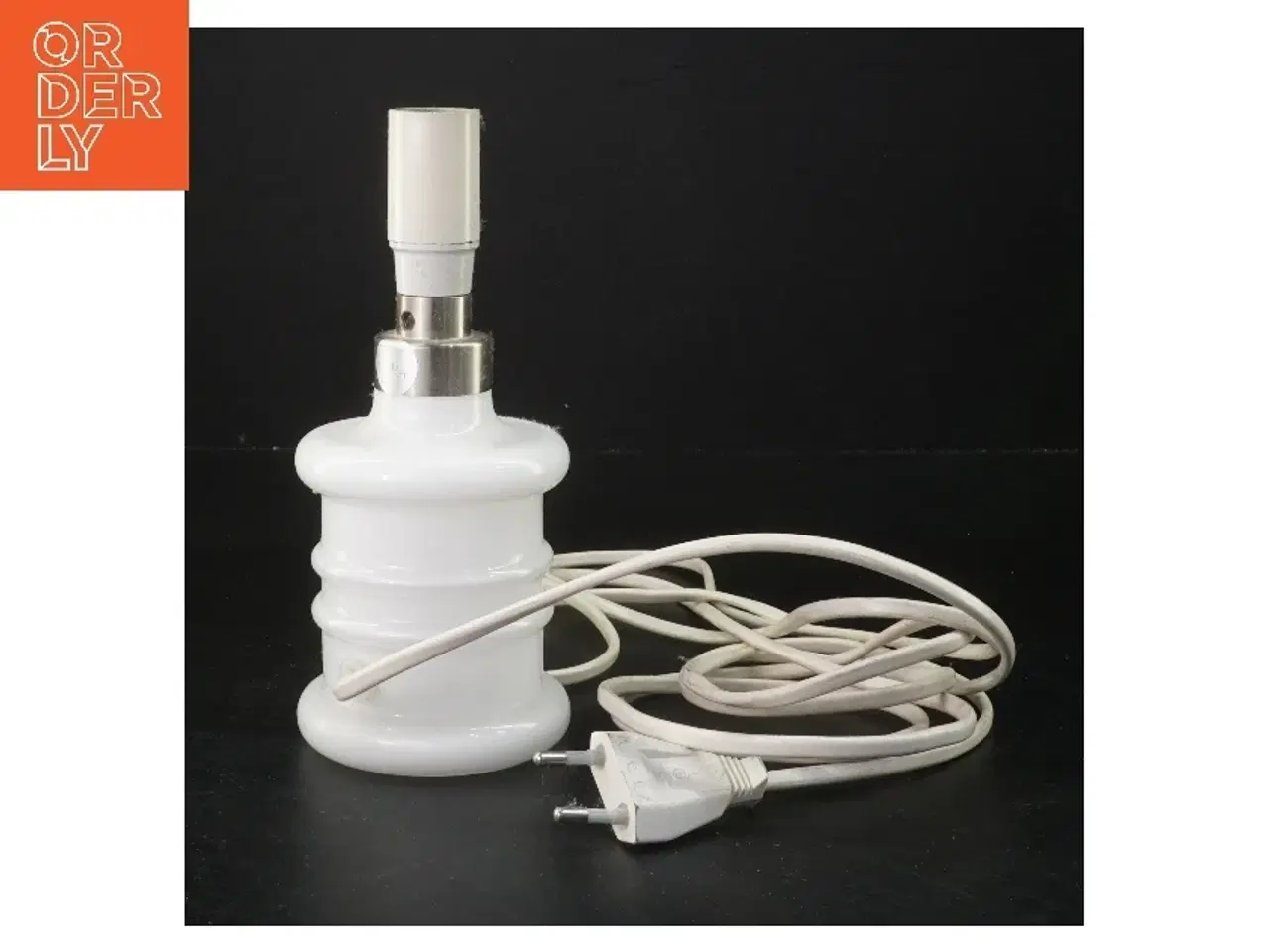 Billede 1 - Hvid bordlampe uden skærm fra Royal Copenhagen (str. 18 cm)