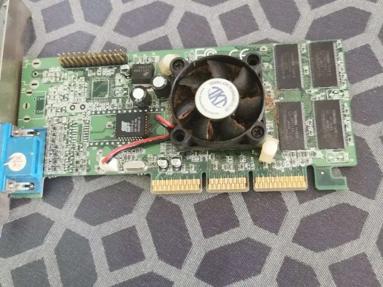 Billede 1 - Geforce2 MX 32MB