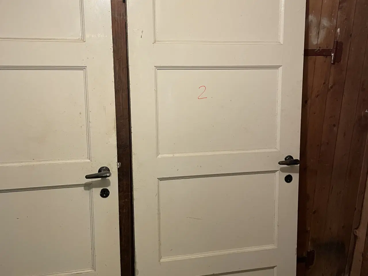 Billede 2 - 2 fyldningsdøre til salg i virkelig fin stand 