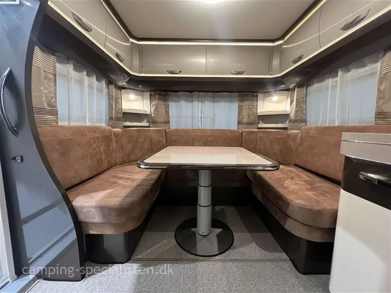 Billede 6 - 2018 - Hobby Premium 560 UL 2018 Hobby Premium 560 UL m. ALDE - Se den nu hos Camping-Specialisten.dk