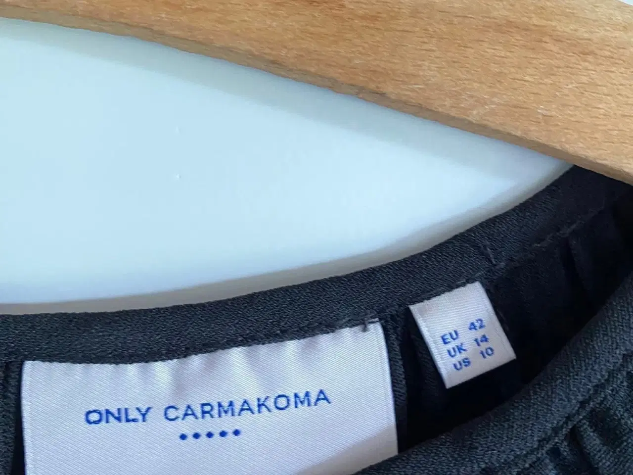 Billede 5 - Sort tunika, Carmacoma, str 42