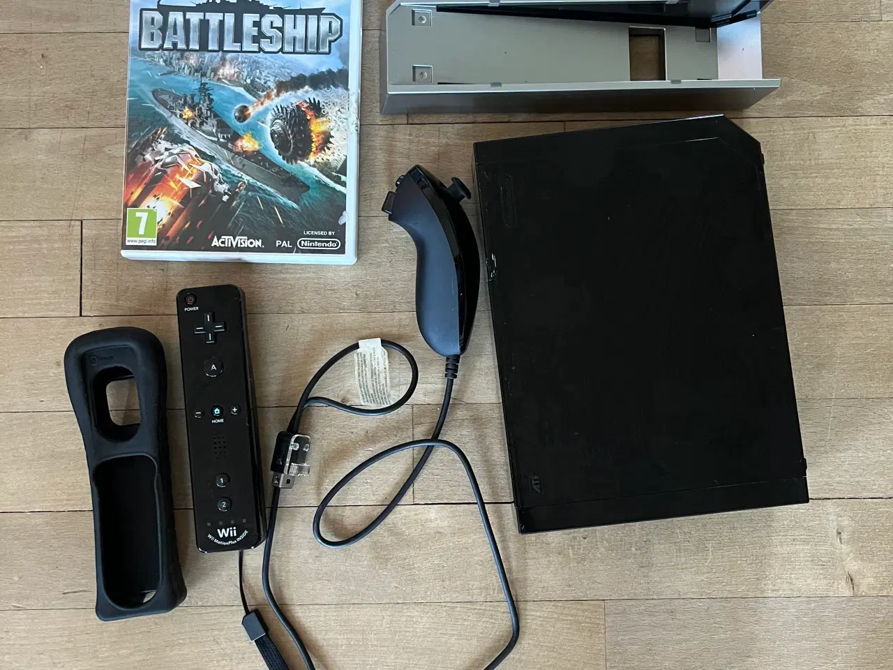 Billede 1 - Sort Nintendo Wii m. Battleship 