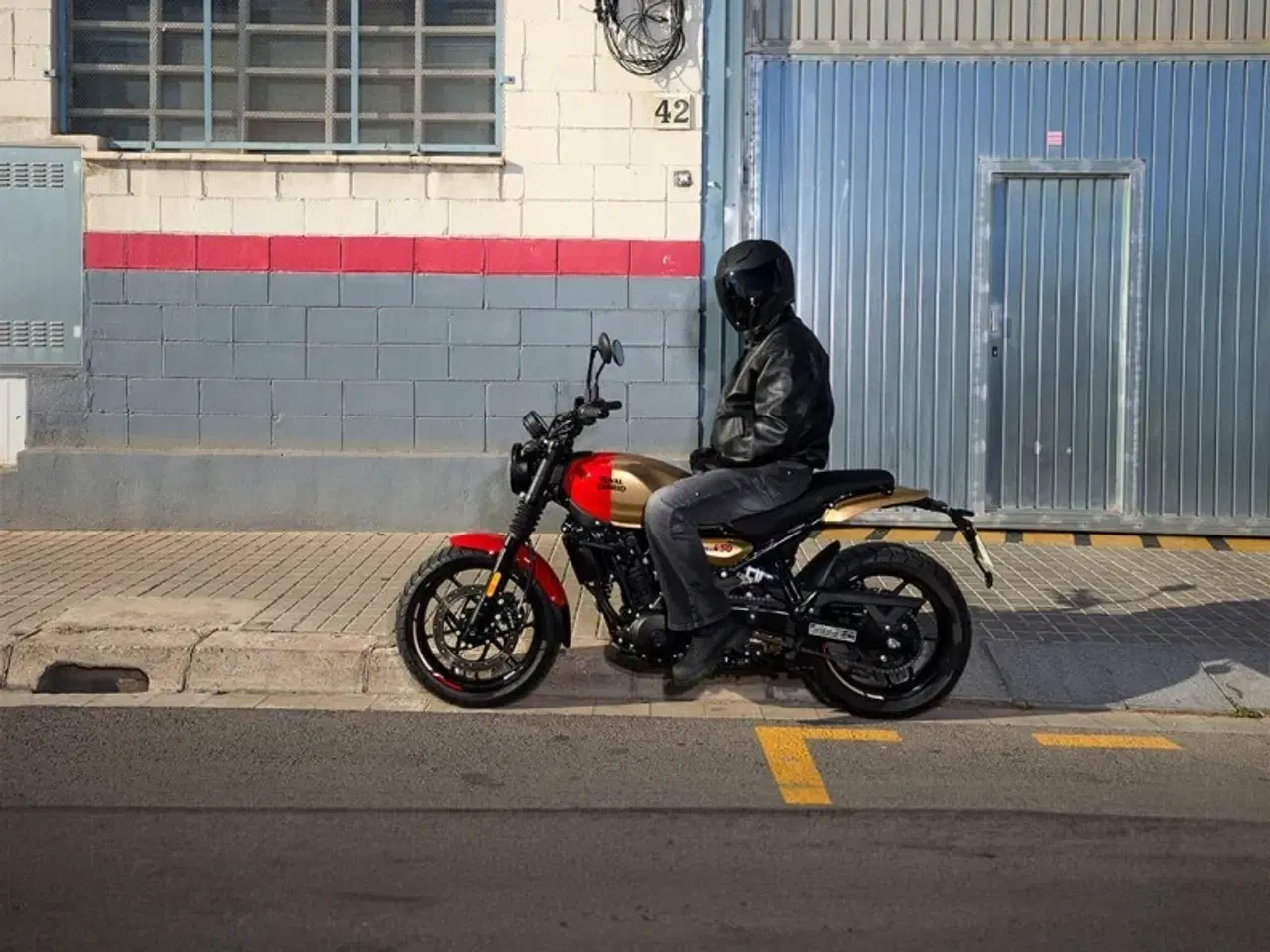 Billede 23 - Royal Enfield Guerrilla 450 Yellow Ribbon