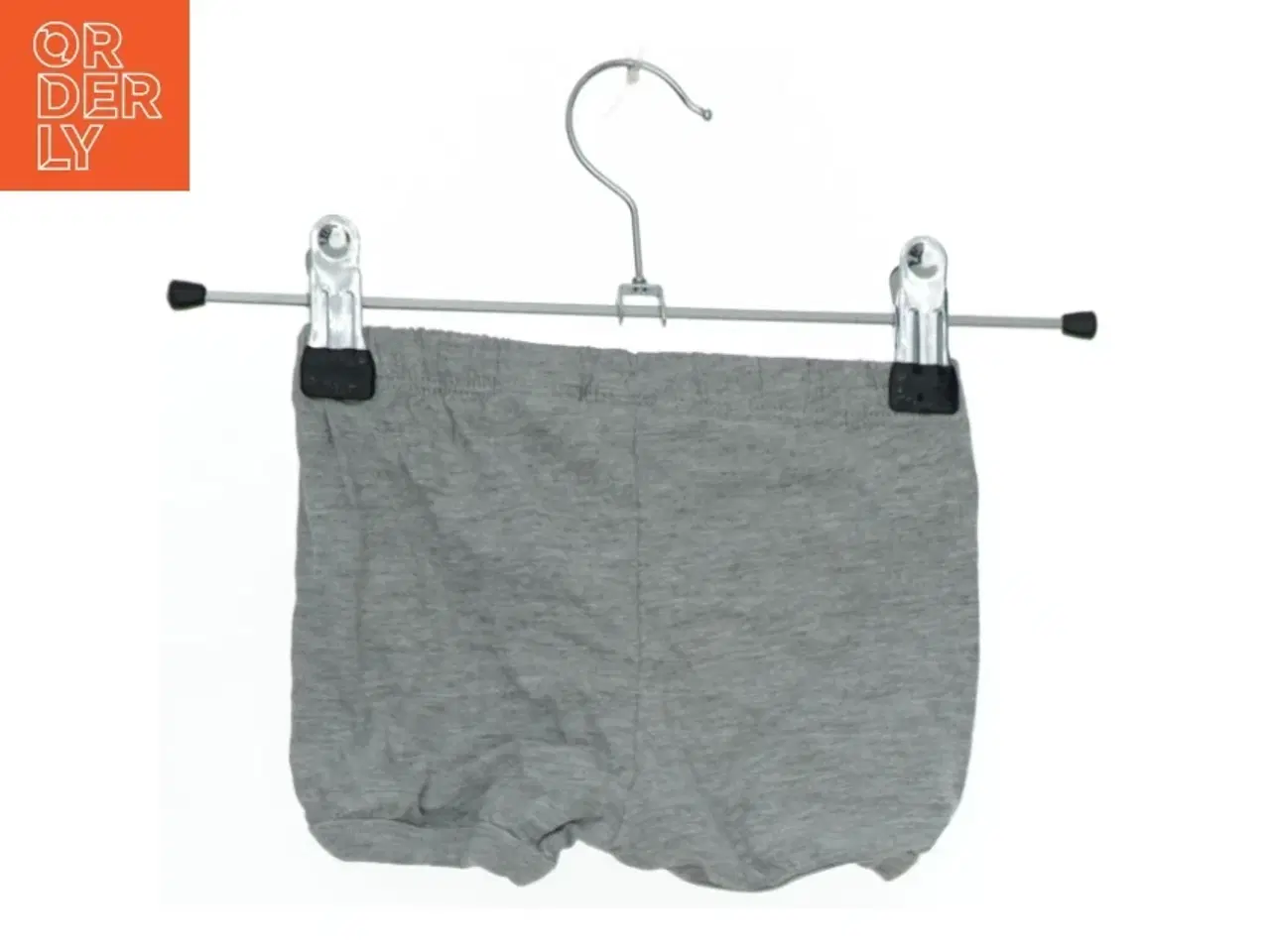 Billede 2 - Grå shorts til børn fra H&M (str. 62)