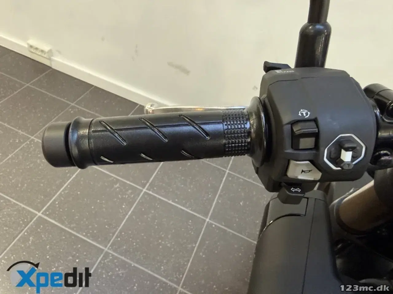 Billede 10 - Honda CB 650 R E-Clutch