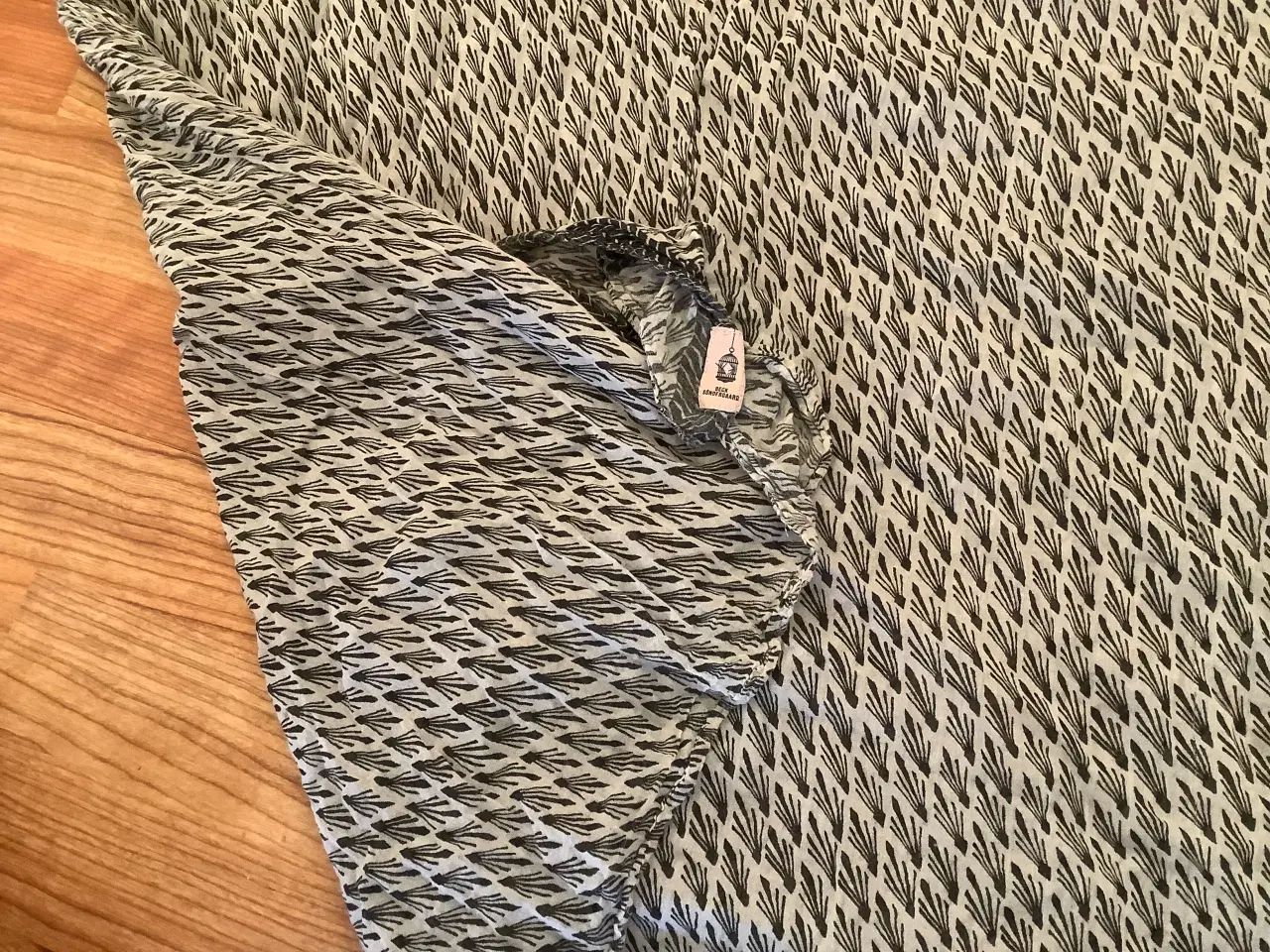 Billede 2 - Becksondergaard lækkert blødt tørklæde