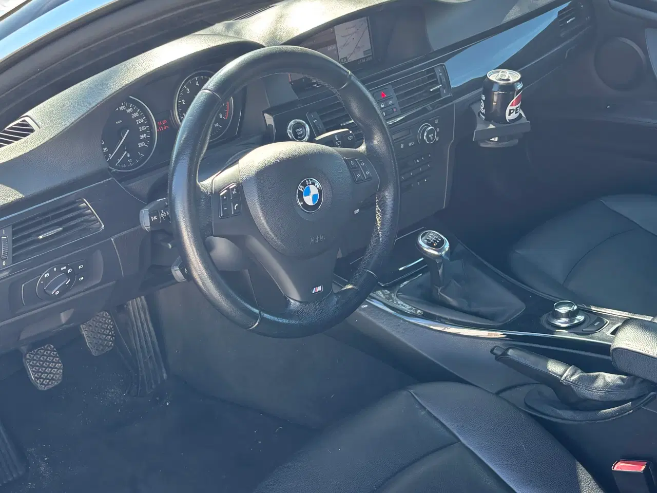 Billede 9 - Flot bmw 335 i Cab med manuel gear