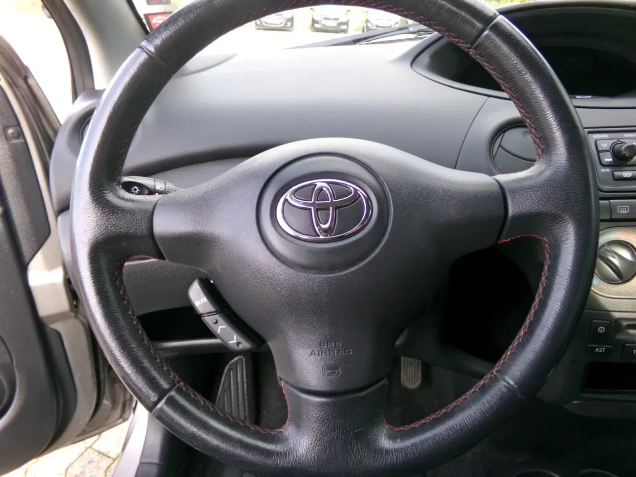 Billede 11 - Toyota Yaris 1,3 Terra