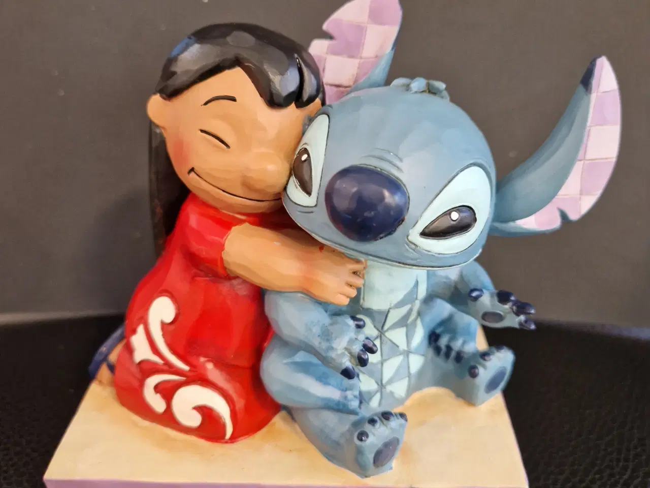 Billede 9 - Nye Disney figurer sælges