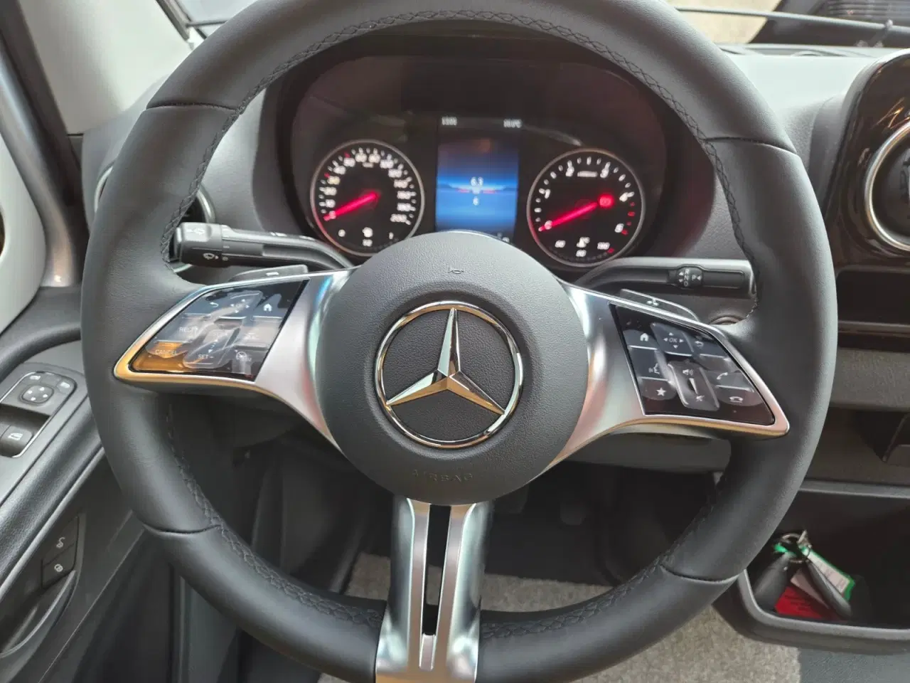 Billede 6 - Hymer B-MC T680 2,0 CDi 170 aut.