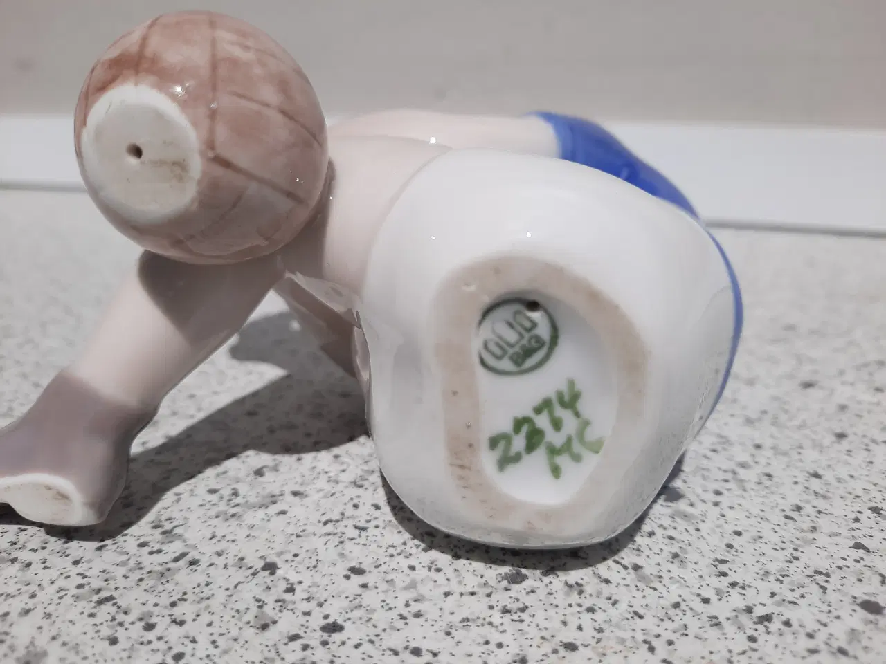 Billede 3 - Porcelænsfigur Fodboldspiller 2374
