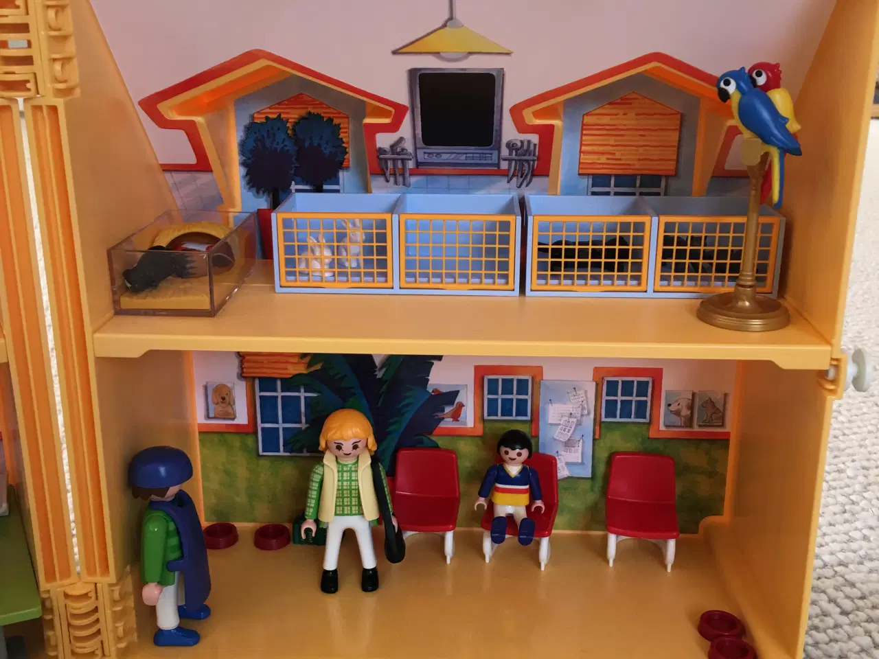 Billede 6 - Playmobil familiehus og dyreklinik