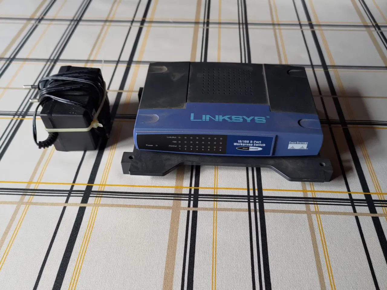 Billede 2 - Switch, Linksys