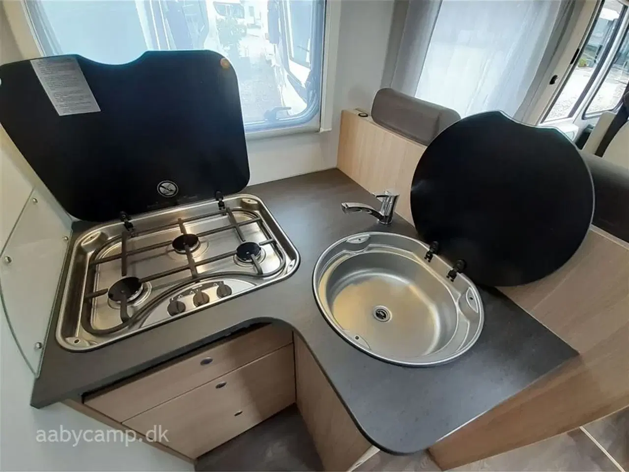 Billede 13 - 2020 - SunLight I 69 L Aut.   queensbed. automatgear. solceller. undervognsbehandlet.