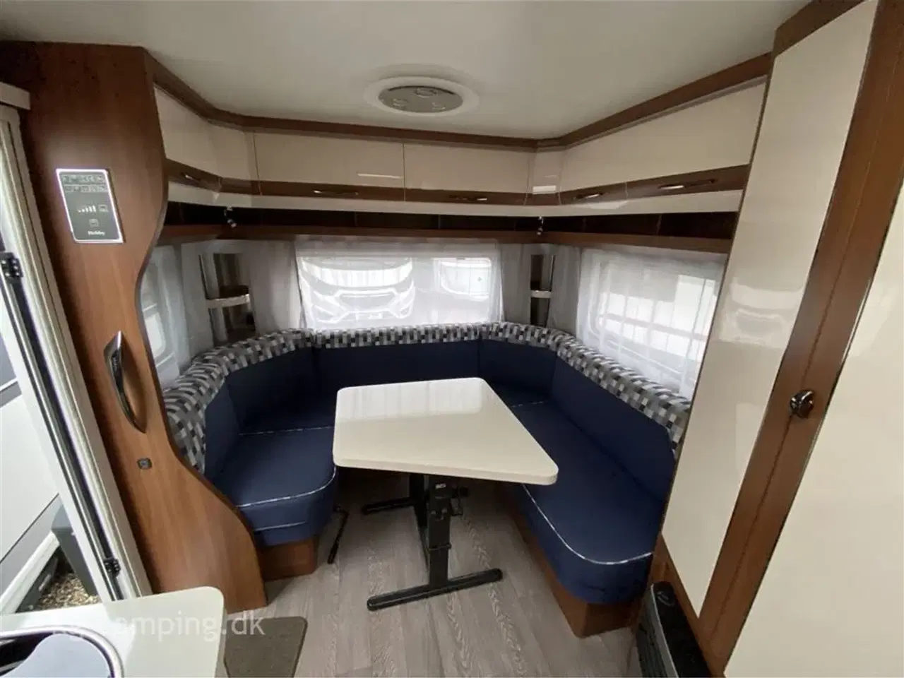 Billede 11 - 2018 - Hobby Excellent 495 UL Enkeltsengsvogn med udtræk