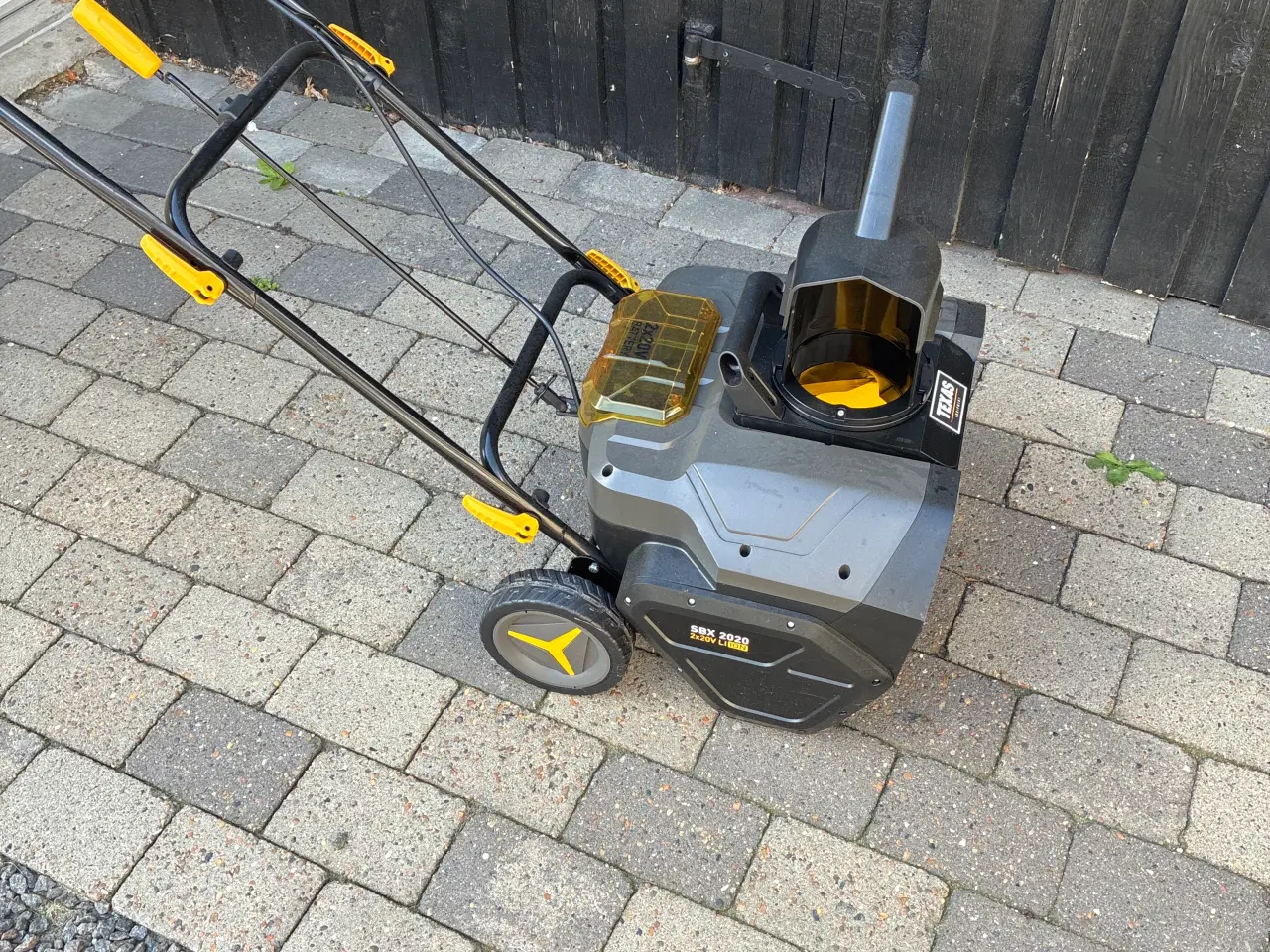 Billede 2 - Snerydder med batterier og hurtiglader