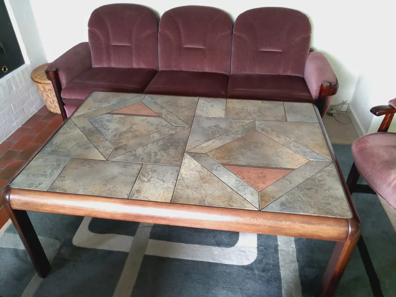 Billede 2 - Sofagruppe med sofa, stole, bord