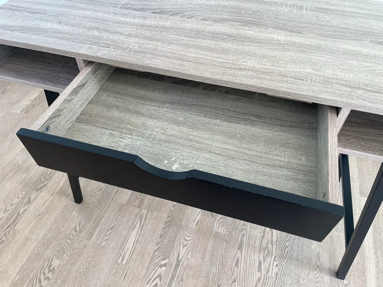 Billede 5 - ABBETVED Skrivebord