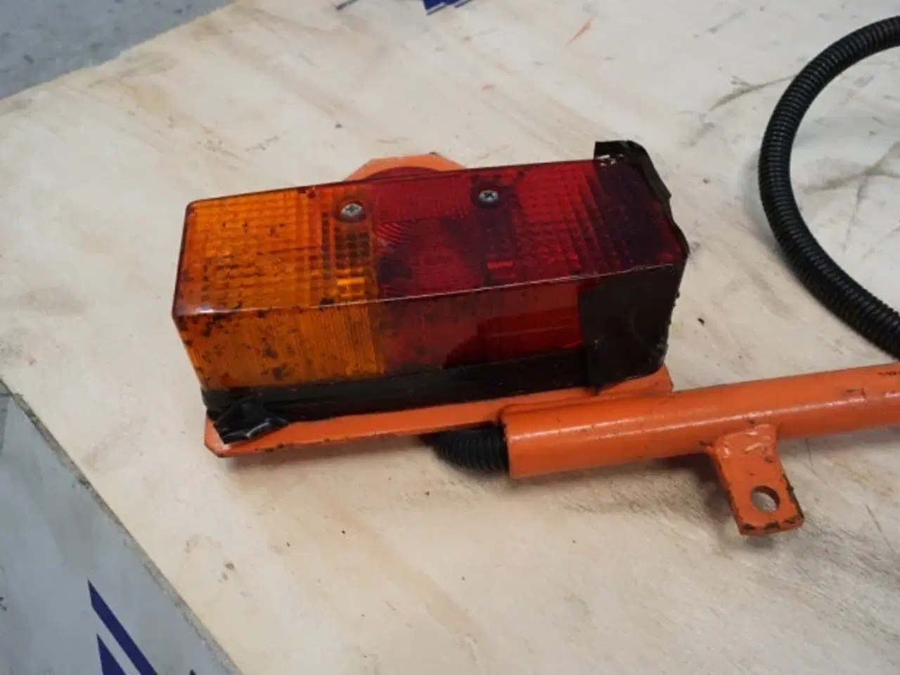 Billede 4 - Dronningborg D8900 R.H. Lygtearm 28780819