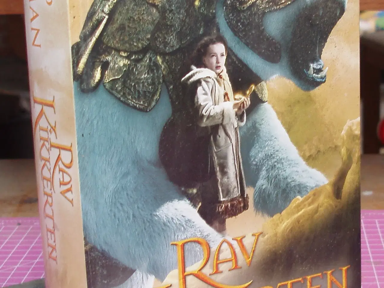 Billede 1 - Det Gyldne Kompas 3 -Rav Kikkerten