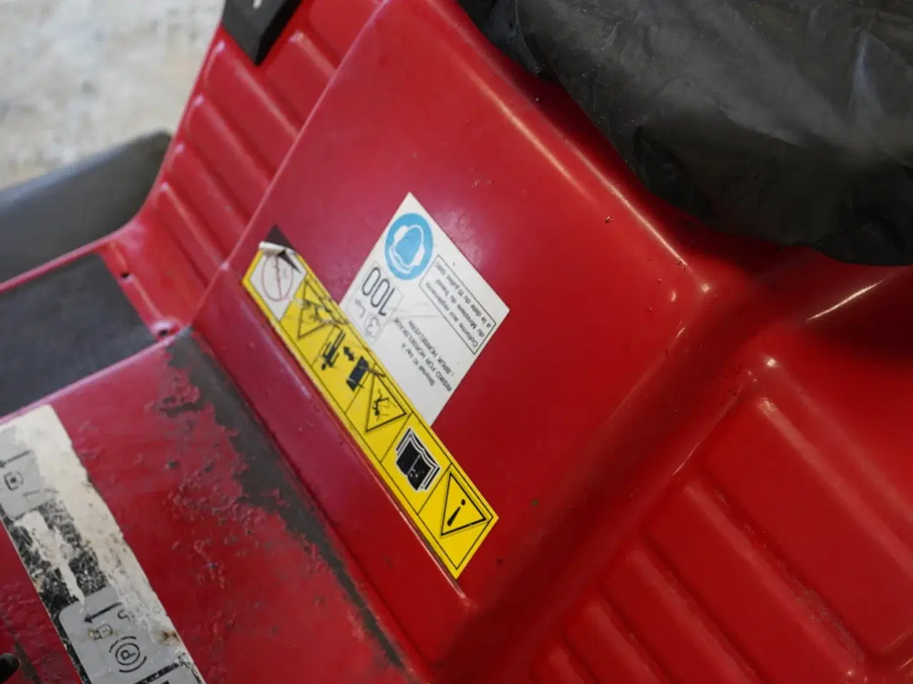 Billede 12 - Jonsered LR13 havetraktor – ABSOLUT BORTSALG!