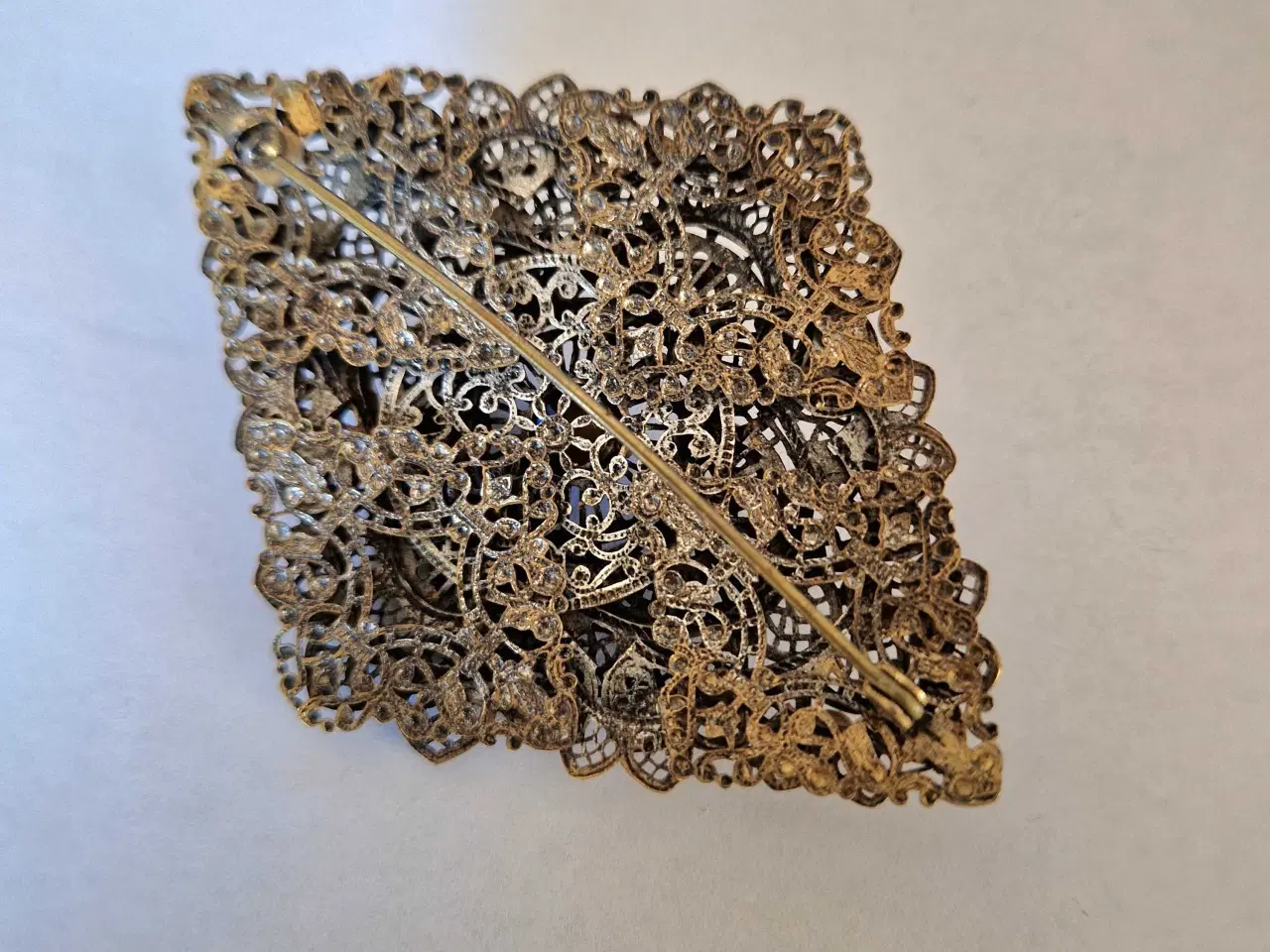 Billede 7 - Antik tjekkisk/bøhmisk filigran broche fra 1920ern