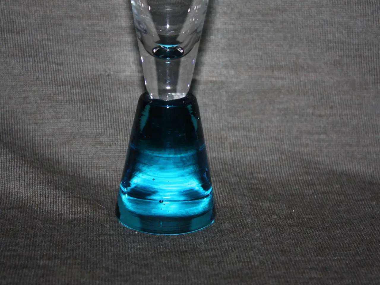 Billede 2 - Vintage snapseglas højde 14,5 cm blå