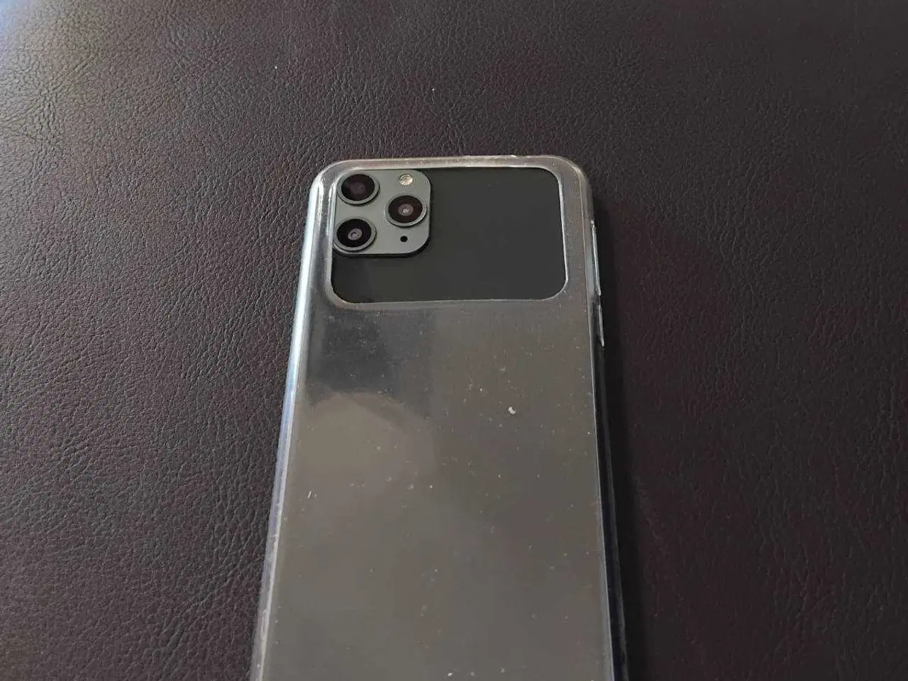 Billede 3 - En mobiltelefon til salg 