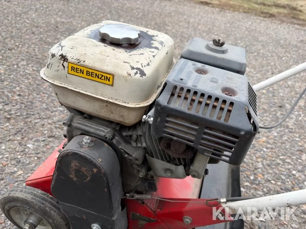 Billede 11 - Vertikalskærer / plænelufter Tilburg TV450 S