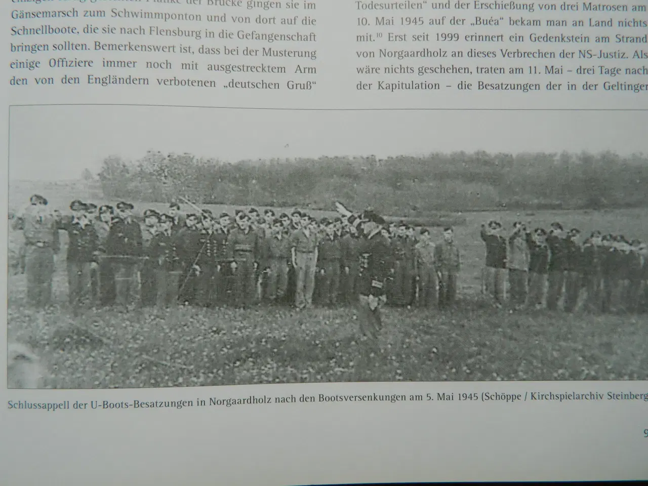 Billede 4 - Tysk bog "Mai 45 Krigsende in Flensburg"