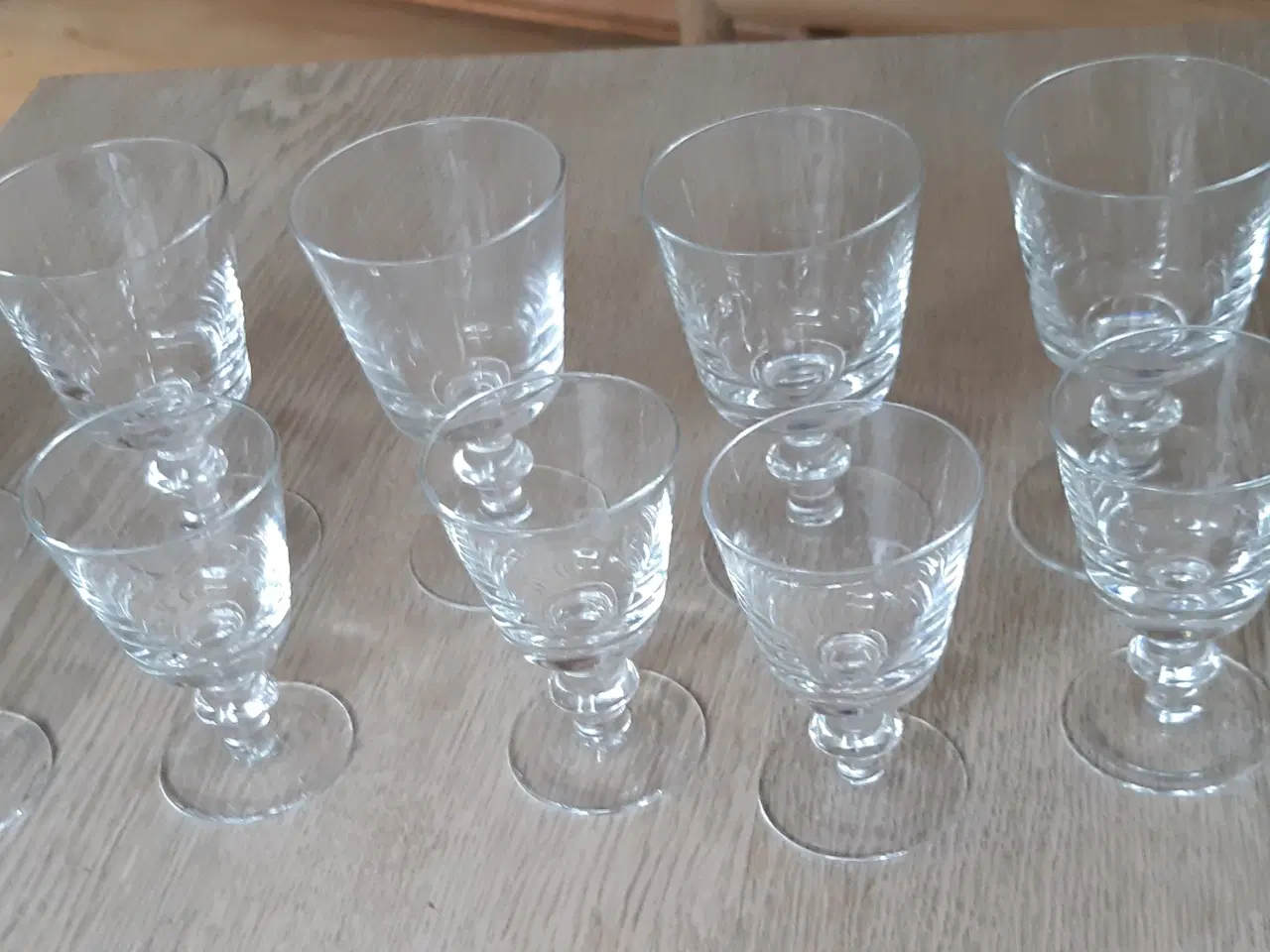 Billede 1 - Wellington glas ; seks hvidvin og 7 hedvinsglas
