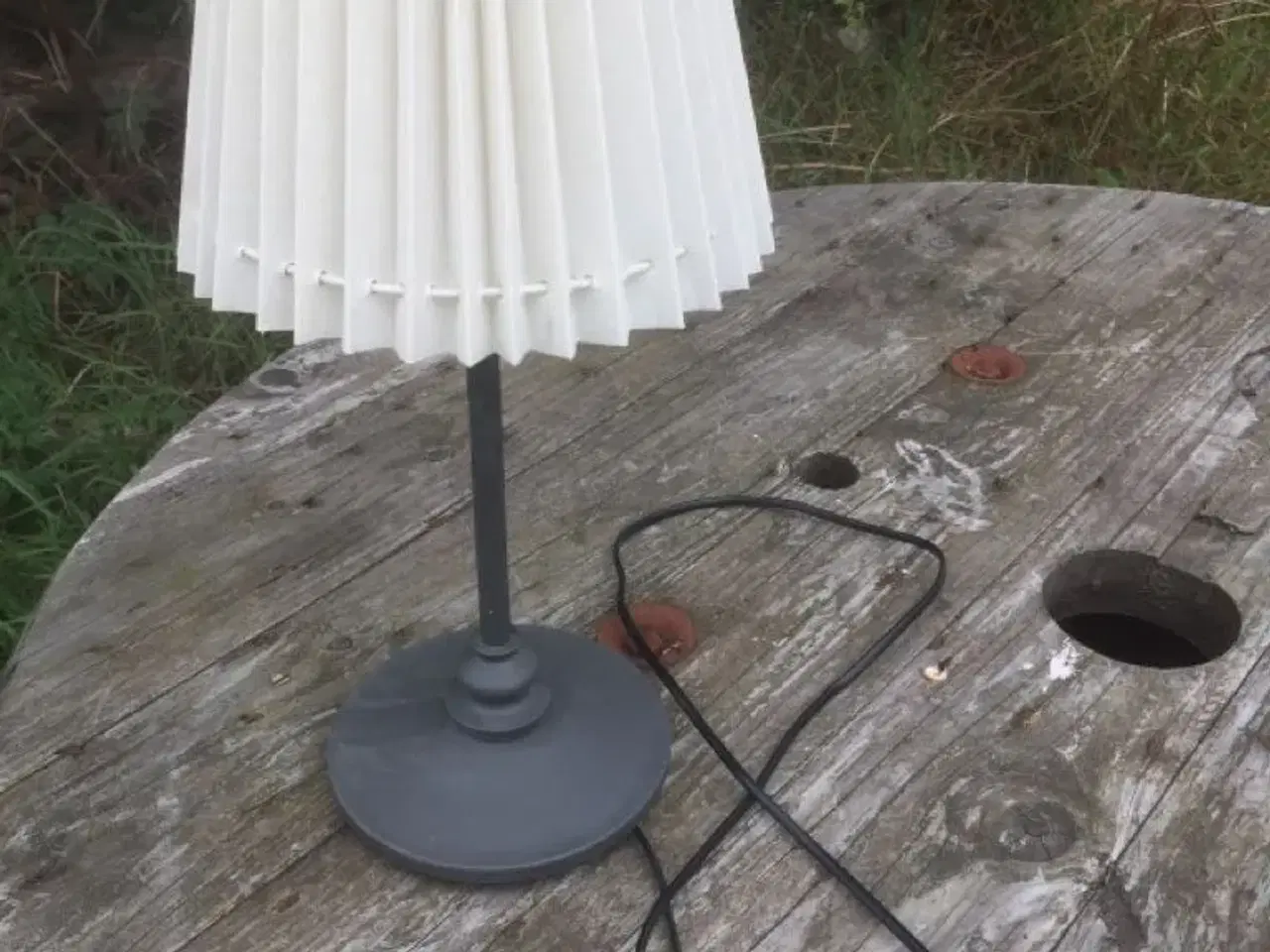 Billede 1 - Bordlampe på metalfod