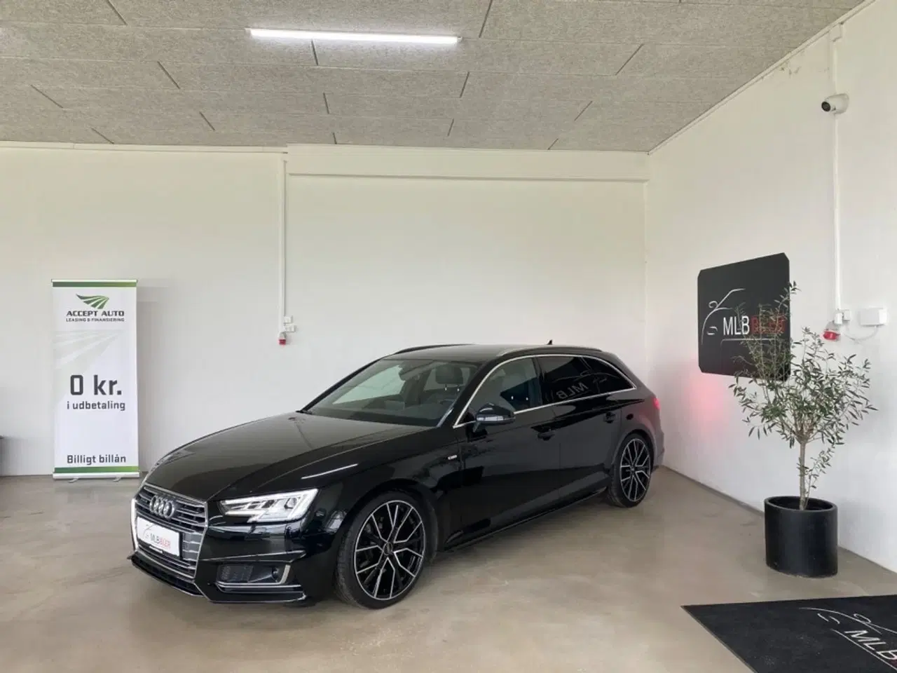 Billede 1 - Audi A4 2,0 TDi 190 S-line Avant quattro S-tr.