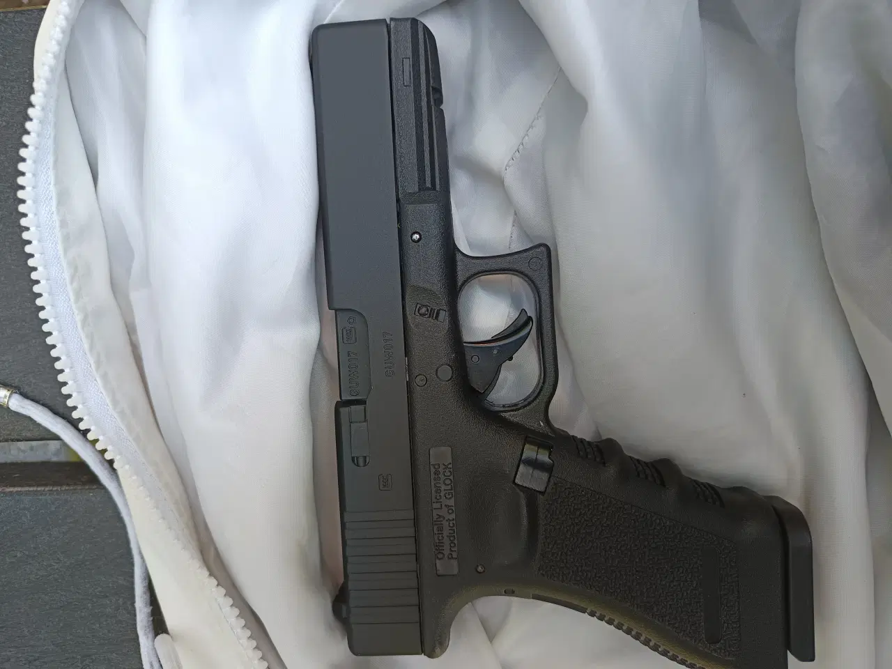 Billede 1 - Airsoft Glock 17 gen 3 co2 metal version 