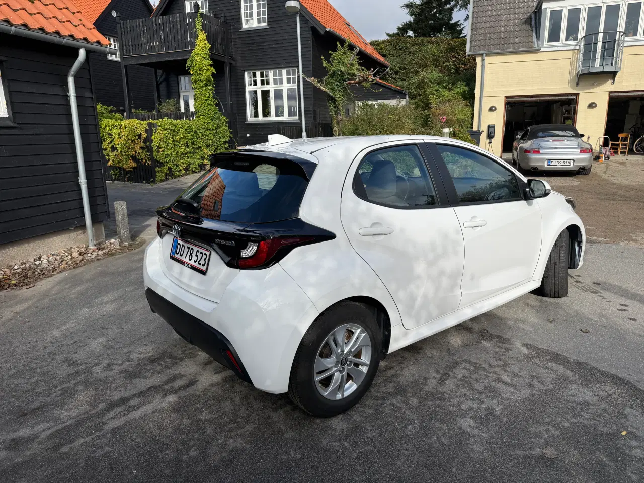 Billede 2 - Toyota Yaris hybrid e-active 1.5  26 tkm