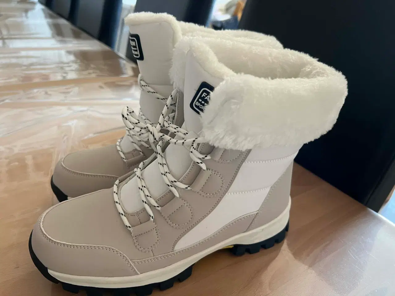 Billede 2 - Lækre varme vinter støvler. Str 41.5 