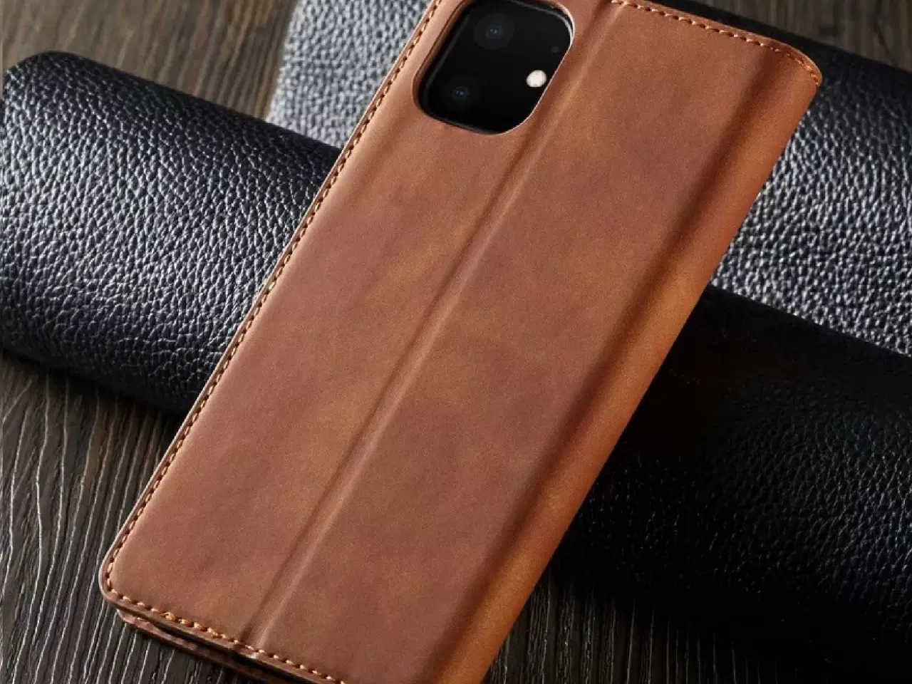 Billede 2 - Magnetisk Flip Cover til iPhone – Brun