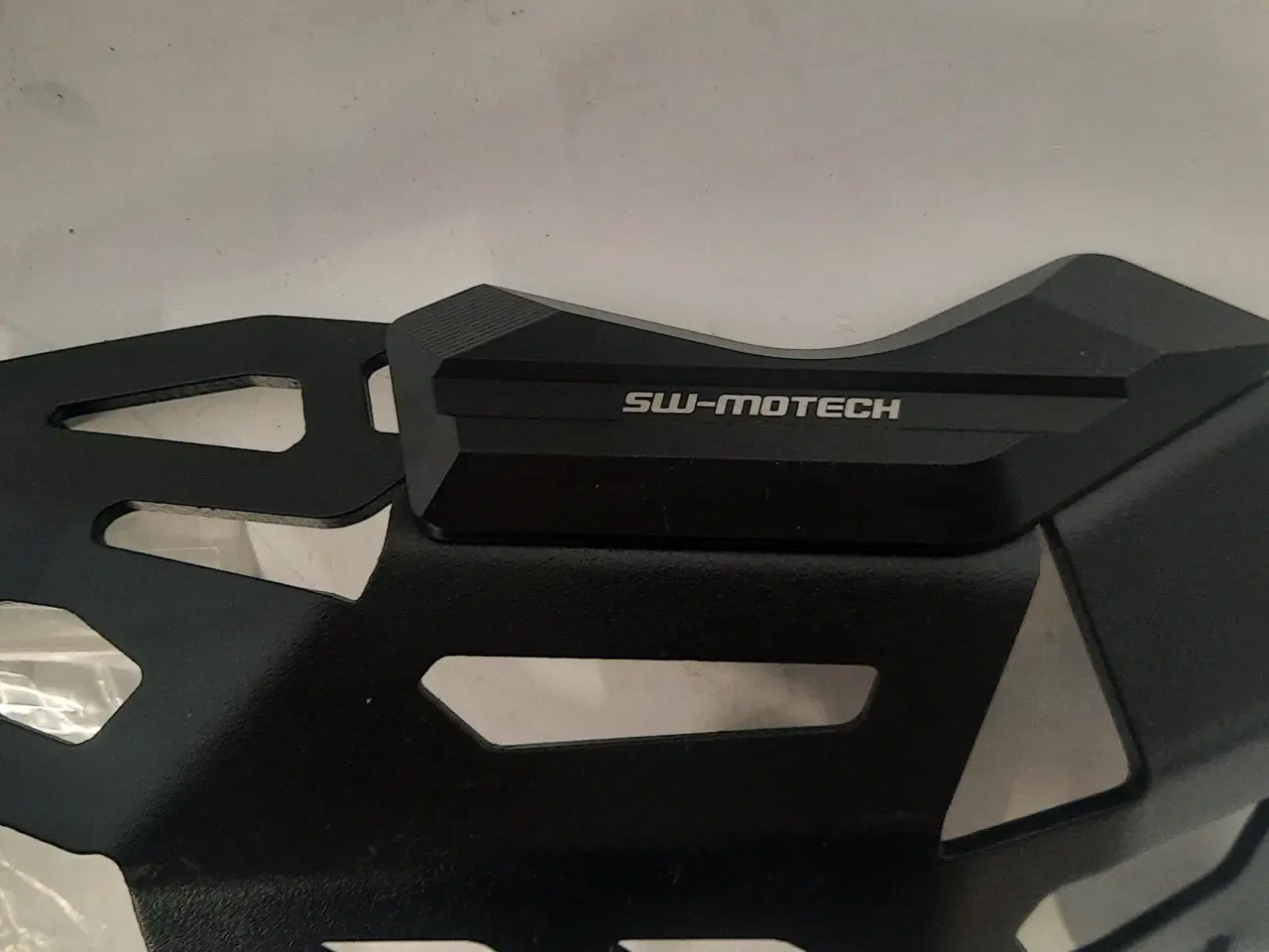 Billede 2 - SW Motech Cylinderbeskytter R1250GS/GSA-R1250RS/RT