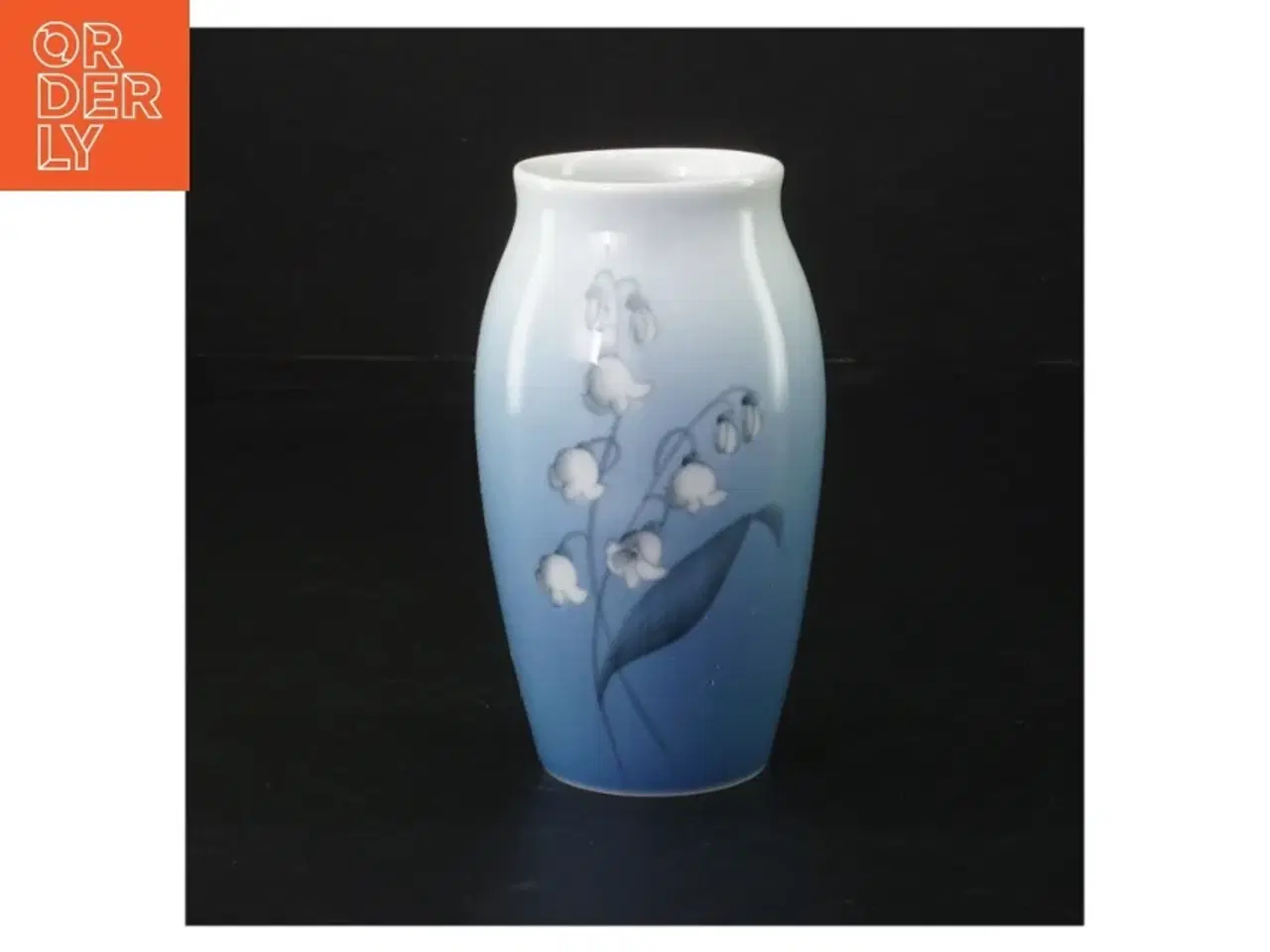 Billede 1 - Blå vase med blomster fra Bing & Grøndahl (str. H. 11,5 cm)