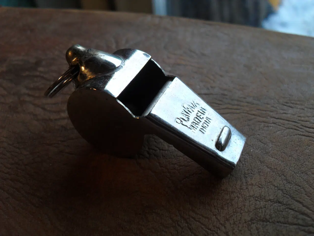 Billede 1 - stor kraftig trille fløjte i metal