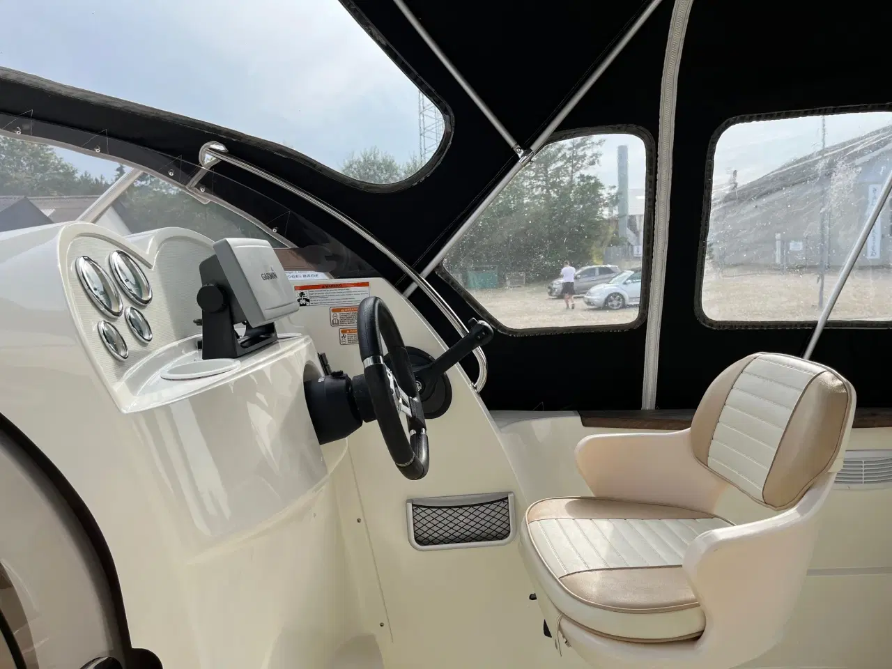 Billede 9 - Activ 540 Cruiser med 115 hk Mercury-EFI 4-takt 2,1L og 1500 kg Brenderup bådtrailer - Anvisningss..