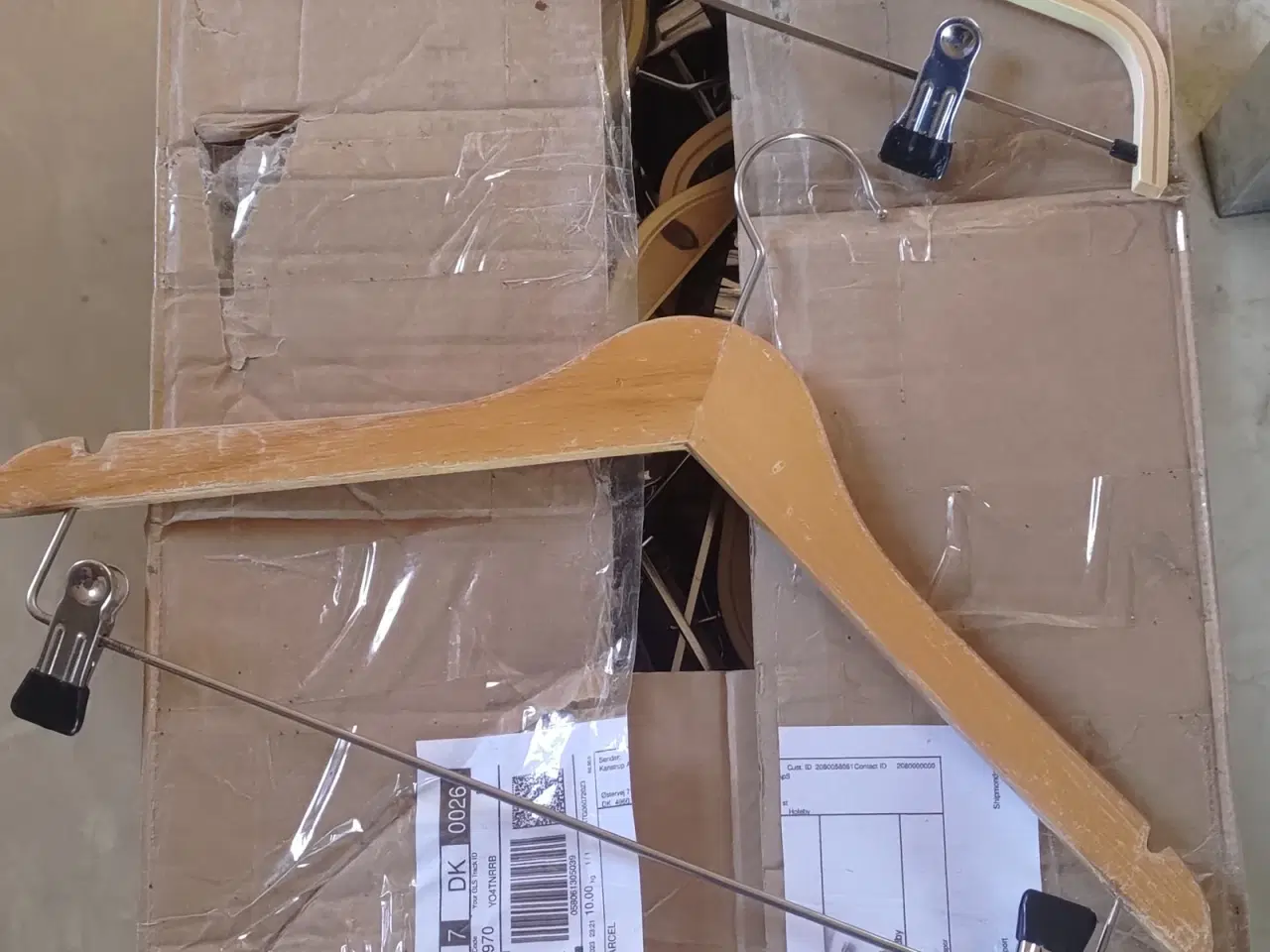 Billede 2 - Stor kasse blandede bøjler