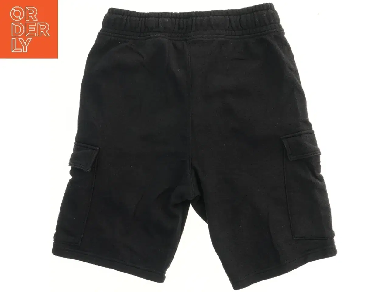 Billede 2 - Sorte shorts med lommer fra H&M (str. 152)