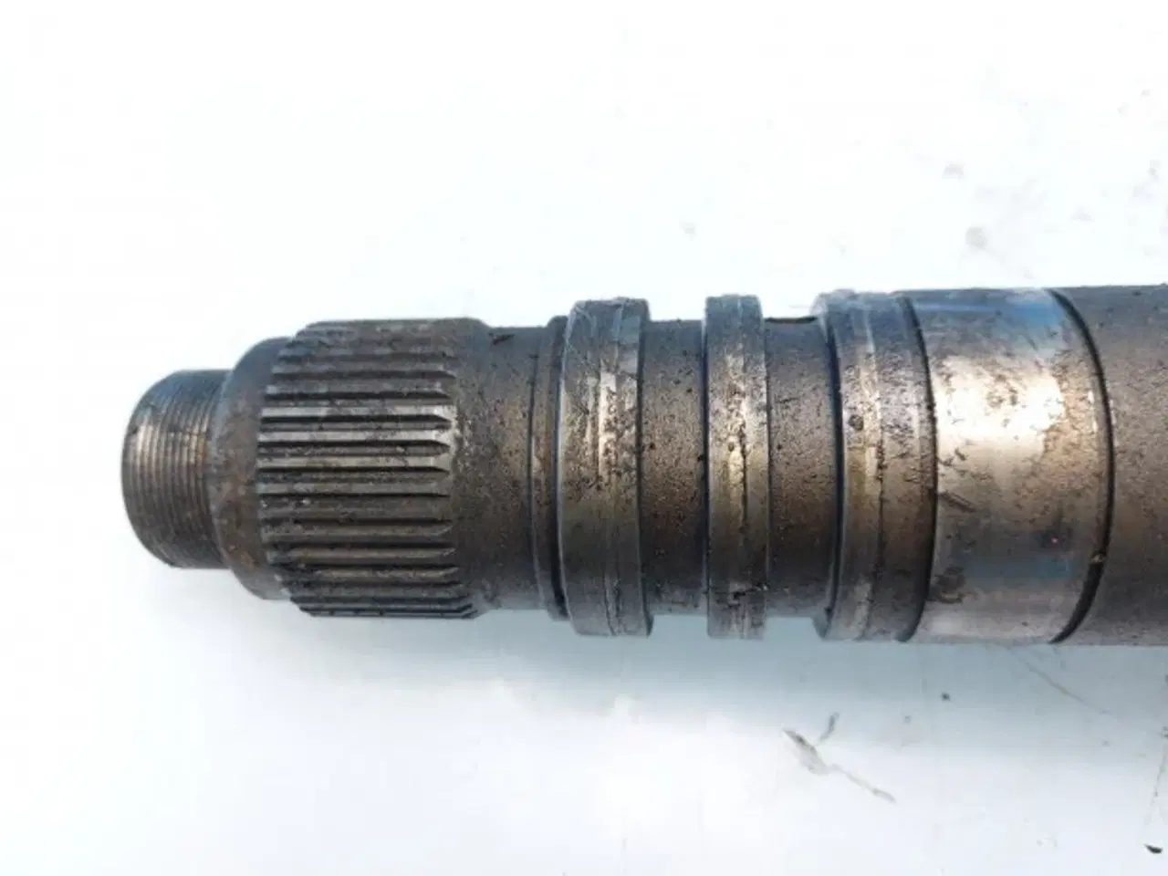 Billede 17 - New Holland LB115B Transmission Aksel 85823852